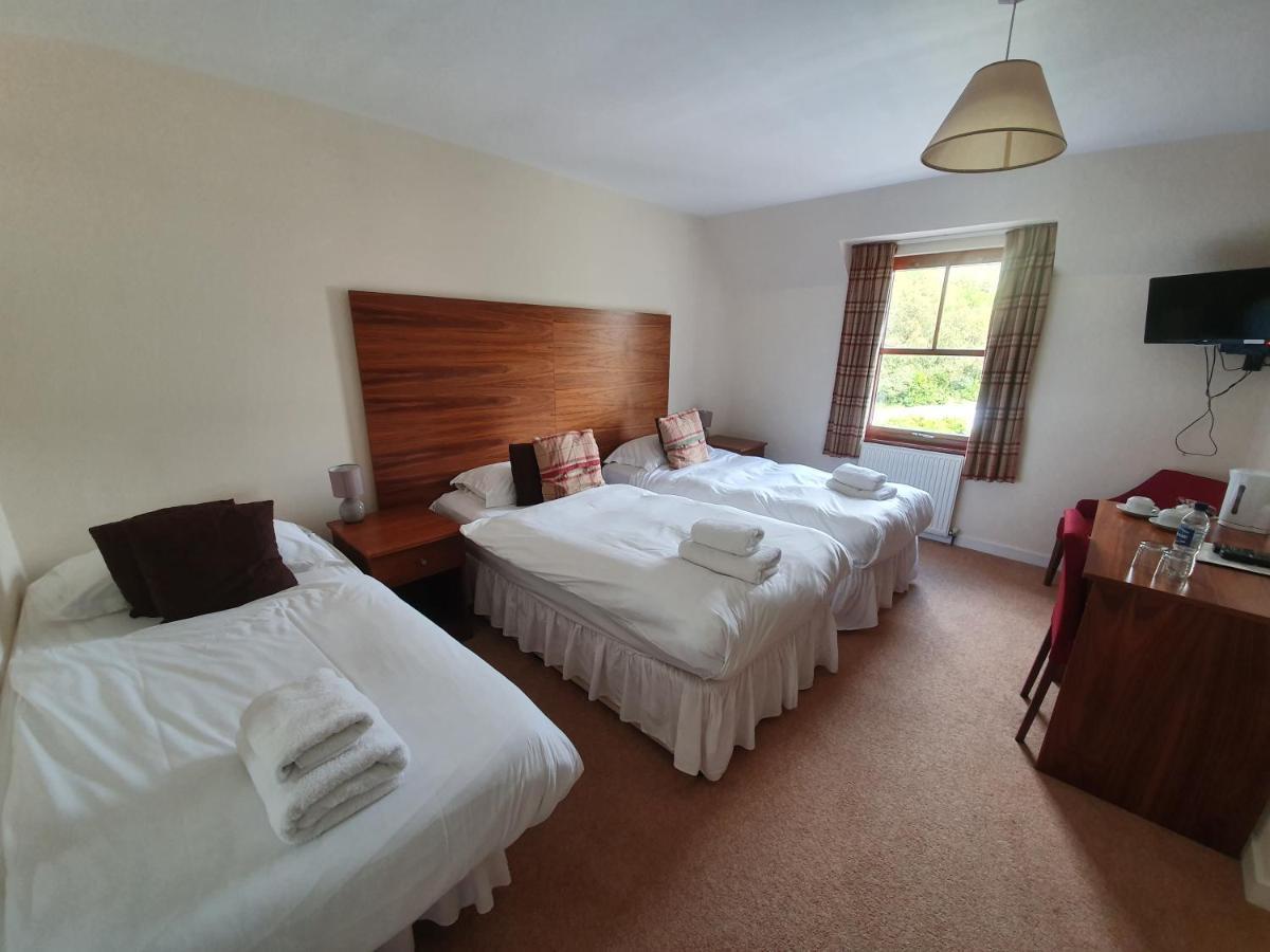 Lochailort Inn 외부 사진